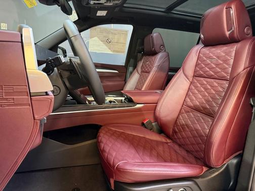 2026 Cadillac Escalade ESV Luxury