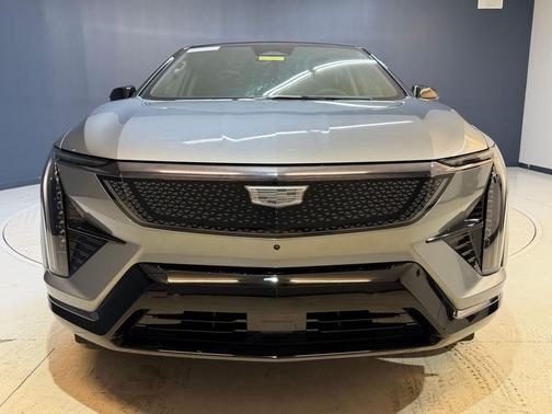 Argent Silver Metallic 2026 Cadillac OPTIQ Sport