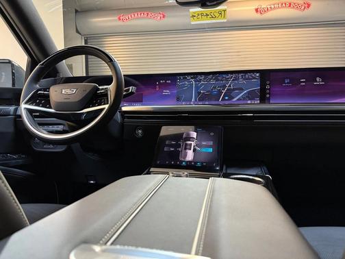 2026 Cadillac Escalade ESV Luxury