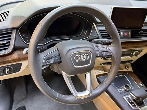 2018 Audi Q5 2.0T Premium Plus