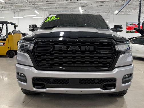 Billet Silver Metallic Clearcoat 2025 RAM 1500 Big Horn/Lone Star
