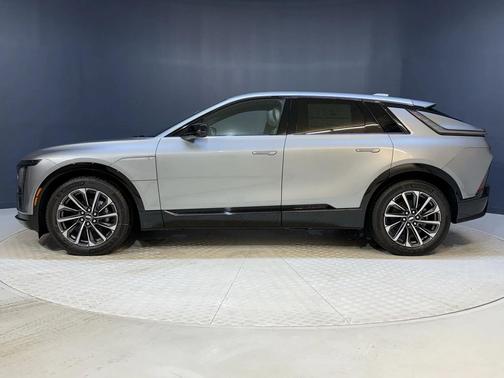 2025 Cadillac LYRIQ Sport