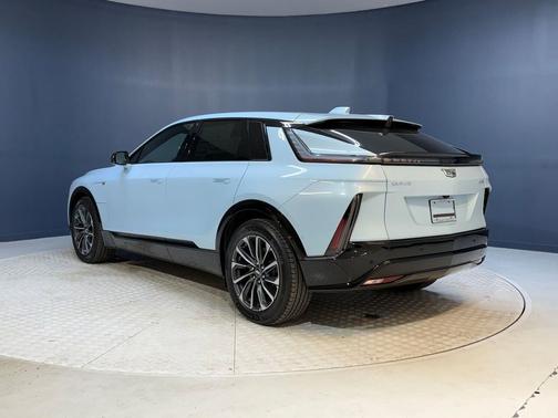 2025 Cadillac LYRIQ Sport