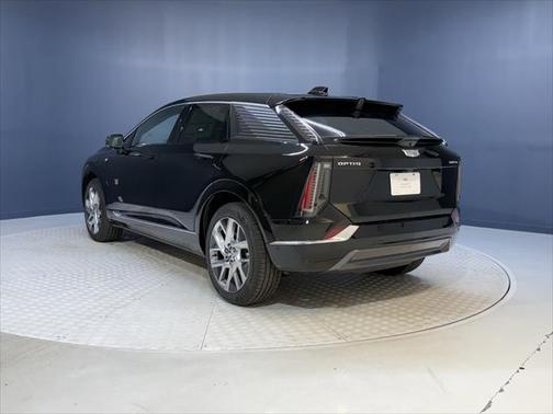2025 Cadillac OPTIQ Luxury 1 AWD