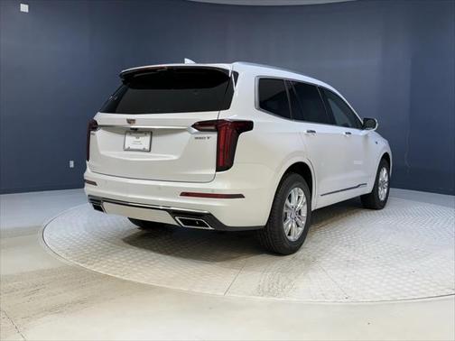 2025 Cadillac XT6 Luxury FWD