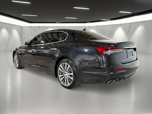 2022 Maserati Quattroporte Modena