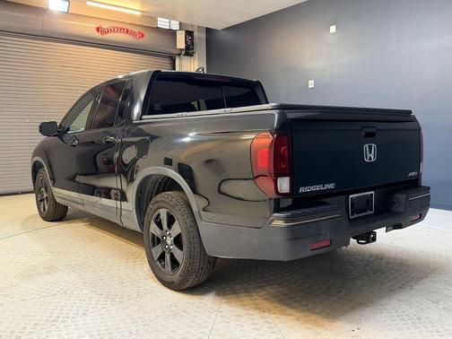Black 2019 Honda Ridgeline Black