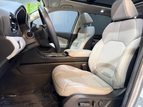 Silver 2025 Honda Pilot Touring 8-Passenger