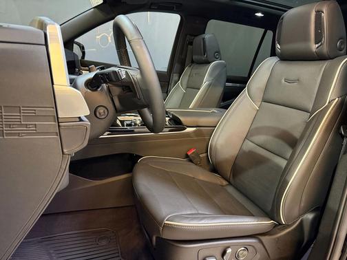 2025 Cadillac Escalade Sport