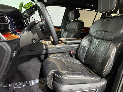 2024 Jeep Grand Wagoneer Series III 4x4