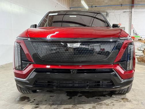 Radiant Red Tintcoat 2026 Cadillac VISTIQ Sport
