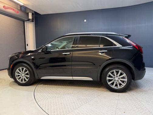 Stellar Black Metallic 2019 Cadillac XT4 Premium Luxury
