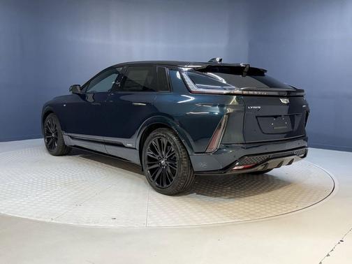 2026 Cadillac LYRIQ V Premium