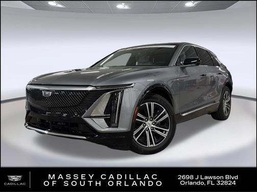 Argent Silver Metallic 2024 Cadillac LYRIQ Luxury