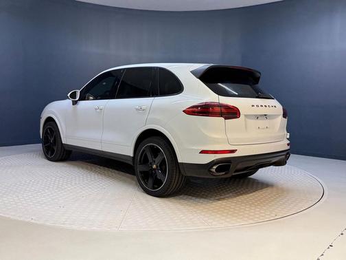 2018 Porsche Cayenne Platinum Edition