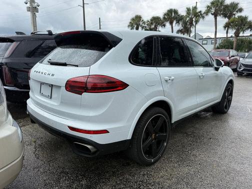 2018 Porsche Cayenne Platinum Edition
