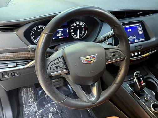 2021 Cadillac XT4 Sport