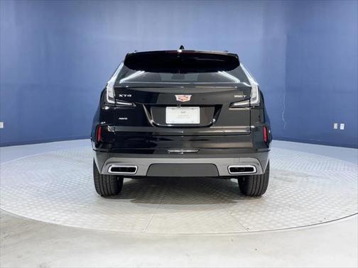 2025 Cadillac XT4 Sport