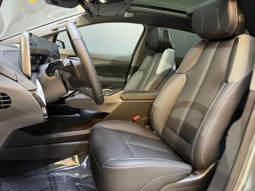 2026 Cadillac OPTIQ Premium Luxury