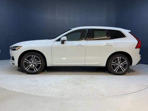 2020 Volvo XC60 T5 Momentum