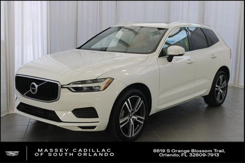 2020 Volvo XC60 T5 Momentum