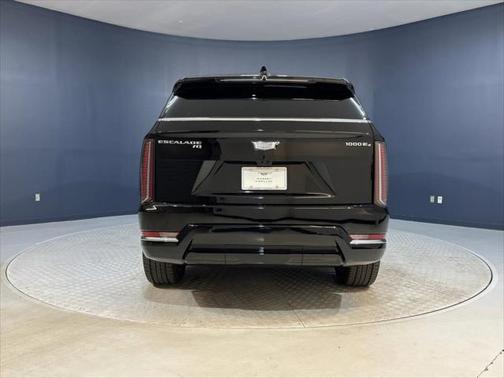 2025 Cadillac Escalade Luxury