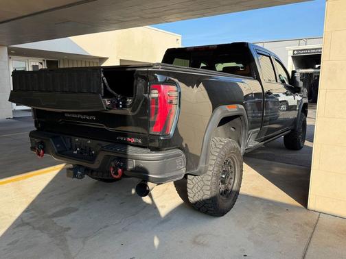 2024 GMC Sierra 2500 AT4