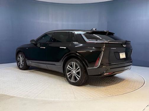 Stellar Black Metallic 2026 Cadillac LYRIQ Luxury