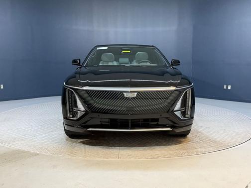 Stellar Black Metallic 2026 Cadillac LYRIQ Luxury