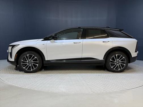 2025 Cadillac OPTIQ Sport 2 AWD