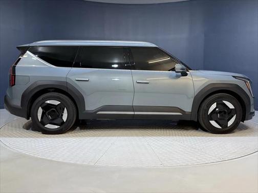 2024 Kia EV9 Wind