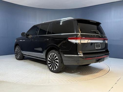 2023 Lincoln Navigator Black Label