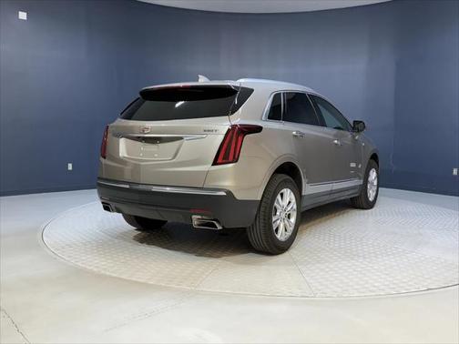 2023 Cadillac XT5 Luxury