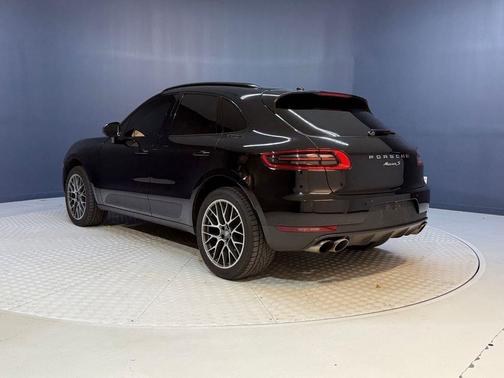 2017 Porsche Macan S