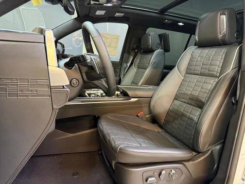 2026 Cadillac Escalade ESV V-Series