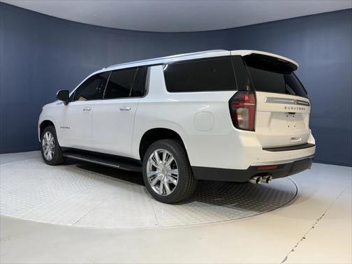 2022 Chevrolet Suburban 4WD High Country
