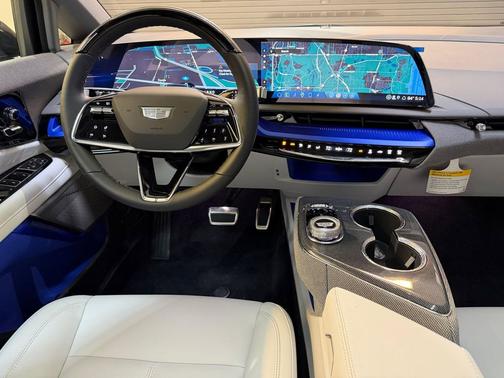 Argent Silver Metallic 2026 Cadillac OPTIQ Sport