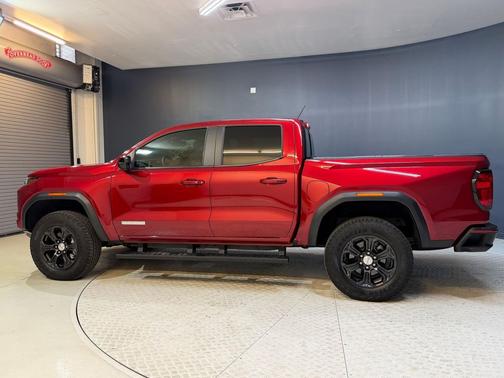 Volcanic Red Tintcoat 2024 GMC Canyon Elevation