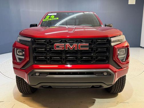 Volcanic Red Tintcoat 2024 GMC Canyon Elevation