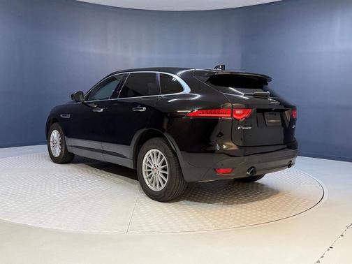 2019 Jaguar F-PACE 25t