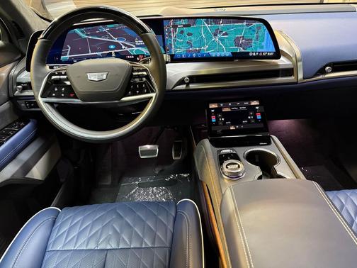 2026 Cadillac VISTIQ Premium Luxury