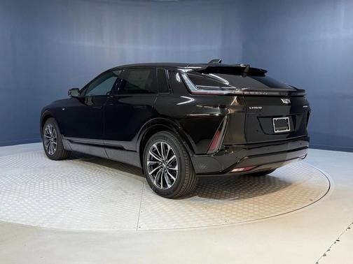 2025 Cadillac LYRIQ Sport