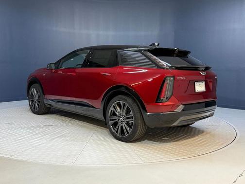 2026 Cadillac OPTIQ Premium Sport