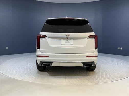 2025 Cadillac XT6 Premium Luxury FWD