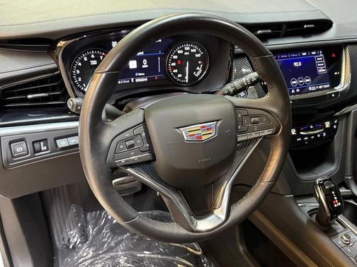 2024 Cadillac XT6 Sport AWD