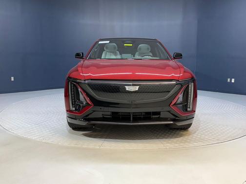 2025 Cadillac LYRIQ Sport