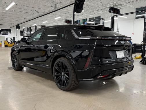 Stellar Black Metallic 2026 Cadillac LYRIQ V