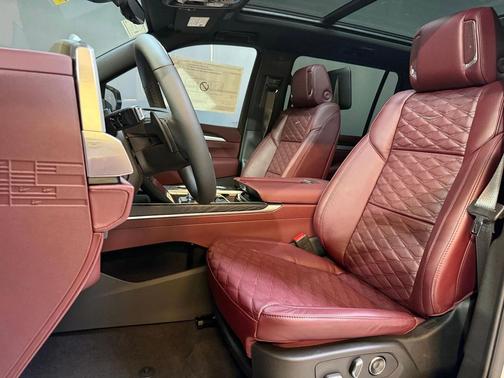 2026 Cadillac Escalade ESV Luxury