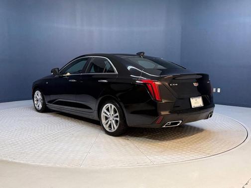 2023 Cadillac CT4 Luxury