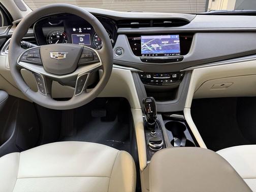 2025 Cadillac XT5 Premium Luxury